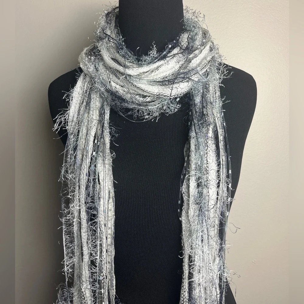 White and silver shaggy boho scarf - Picture 4 of 8